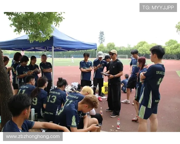 广州飞盘队与杭州飞盘队速度对决赛后分析与战术总结 广州飞盘队与杭州飞盘队速度对决赛后分析与战术总结