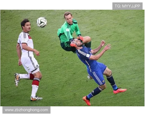 杭州羽毛球队耐力争议引发热议球迷与专家观点碰撞激烈 杭州羽毛球队耐力争议引发热议球迷与专家观点碰撞激烈