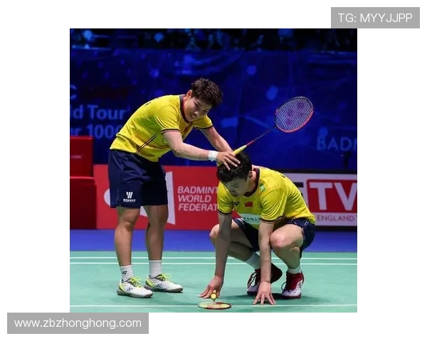 武汉羽毛球队与杭州羽毛球队赛后复盘分析比赛经验与战术调整 武汉羽毛球队与杭州羽毛球队赛后复盘分析比赛经验与战术调整