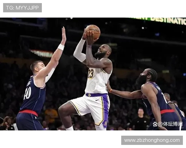 湖人公牛激战正酣球迷热情高涨期待精彩对决 湖人公牛激战正酣球迷热情高涨期待精彩对决