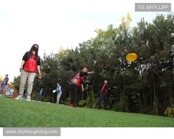 飞盘专题深入解析广州飞盘队的技术特点与战术运用 飞盘专题深入解析广州飞盘队的技术特点与战术运用