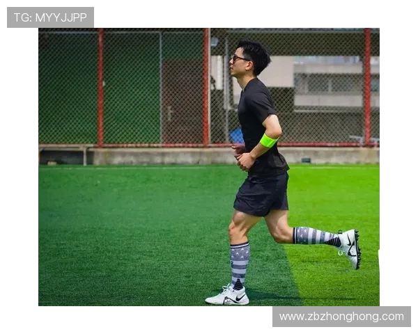 飞盘运动的魅力与挑战杨强分享他的飞盘生涯与成长故事 飞盘运动的魅力与挑战杨强分享他的飞盘生涯与成长故事